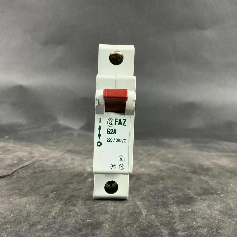KLOCKNER MOELLER FAZ-G2A CIRCUIT BREAKER ($15 OBO)