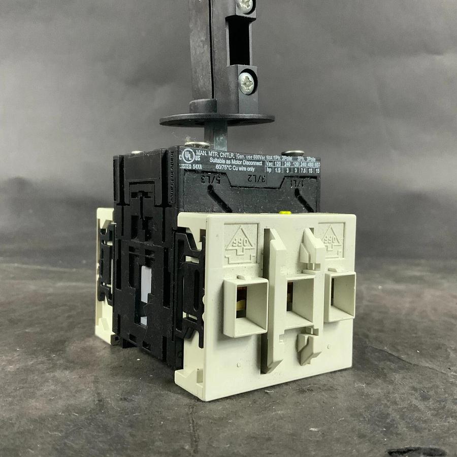 Used BACO CONTROLS 172200 DISCONNECT SWITCH ($ 30 OBO)