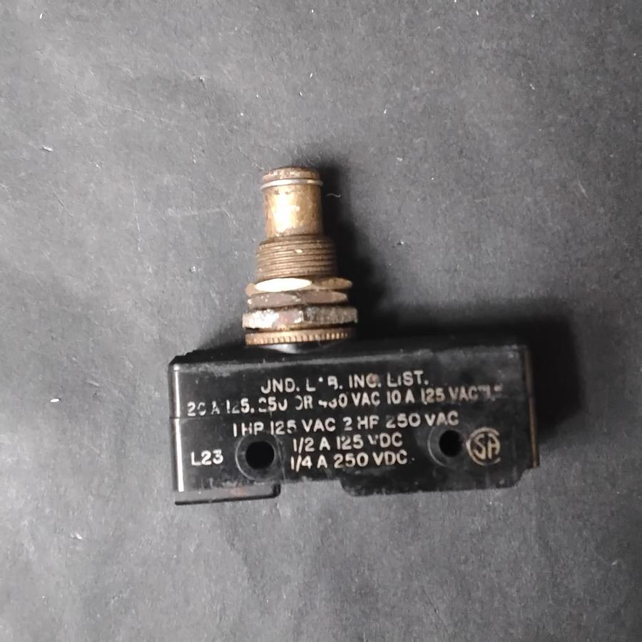 Used MICRO BA-2RQ1 LIMIT SWITCH ($4.50 OBO)