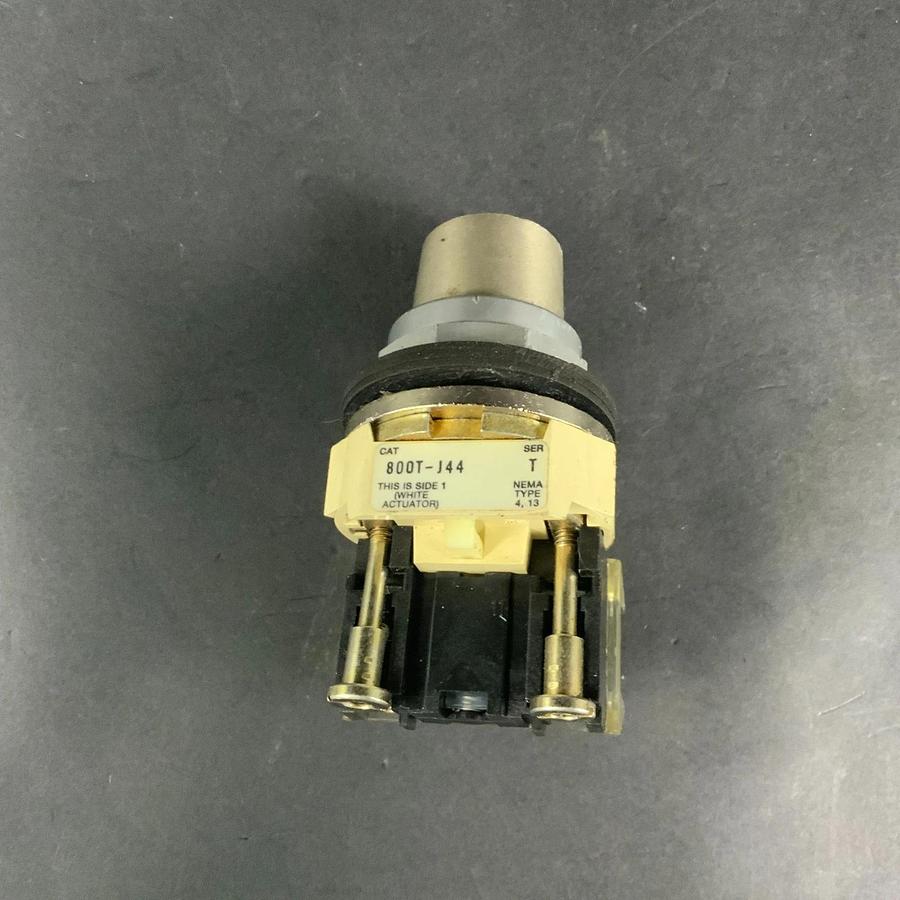 Used ALLEN BRADLEY 800T-J44 SELECTOR SWITCH ($35 OBO)