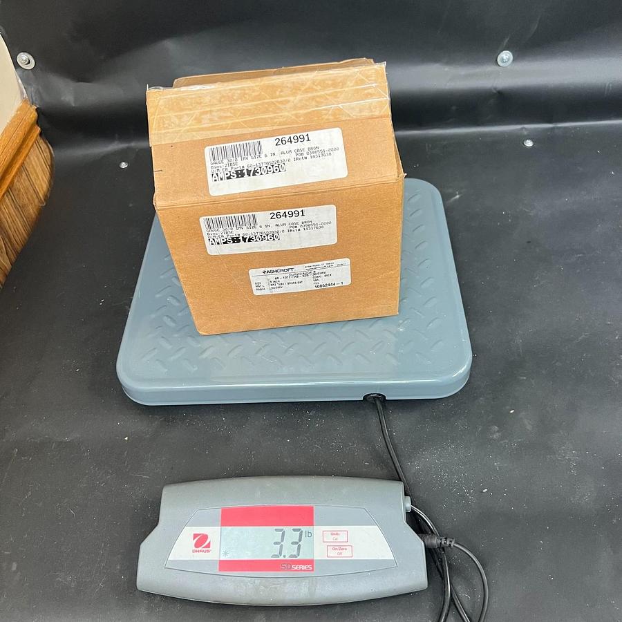 ASHCROFT 60-1377-AS-02B-30/0 PRESSURE GUAGE ($100 OBO)