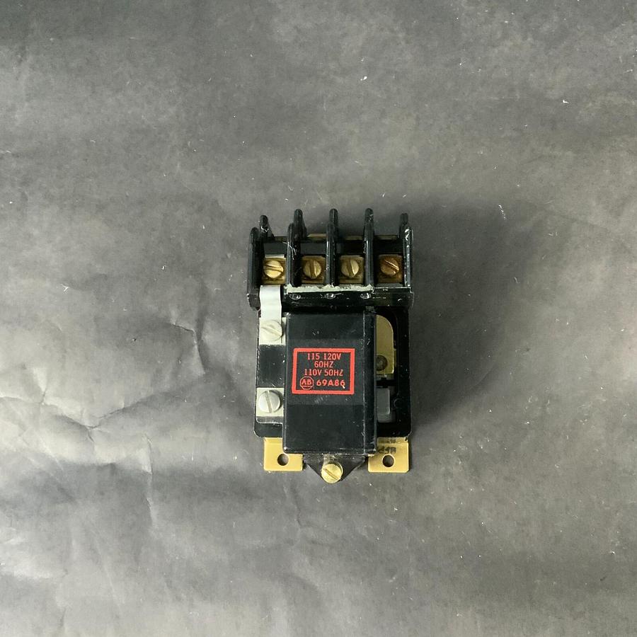 Used ALLEN BRADLEY 702-TOD93 MOTOR STARTER ($30 OBO)