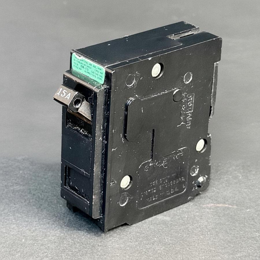 Used MURRAY CROUSE HINDS MP115 1 POLE 15 AMP 120/240v CIRCUIT BREAKER OLD STYLE MP