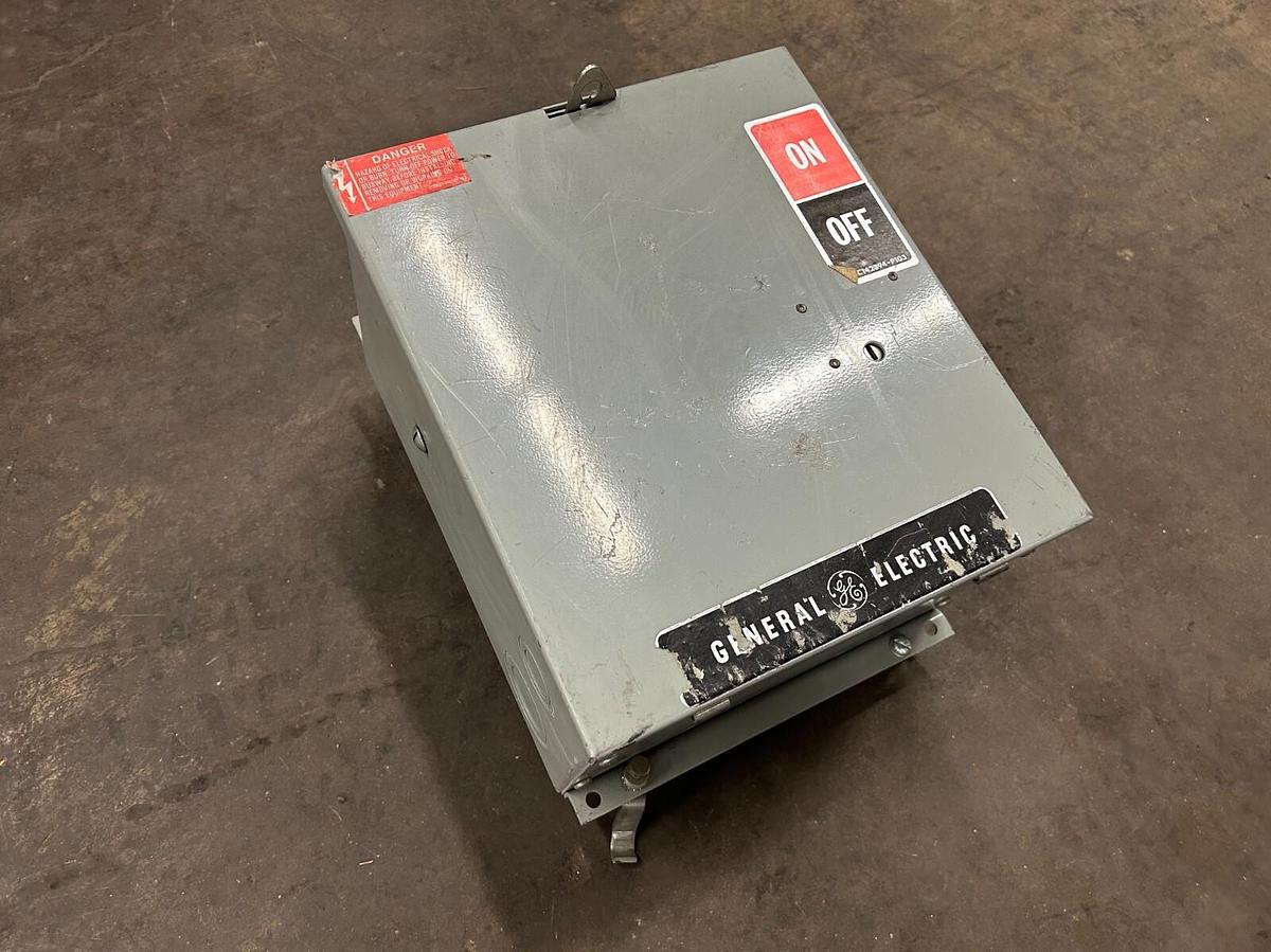 Used GENERAL ELECTRIC DH361RG BUSWAY PLUG ($150 OBO)