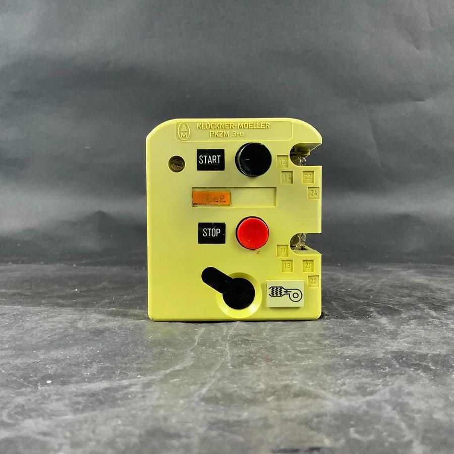 Used MOELLER PKZM3-32-U-NA CIRCUIT BREAKER - WITH HI22-PKZM3 AUX CONTACT ($35 OBO)