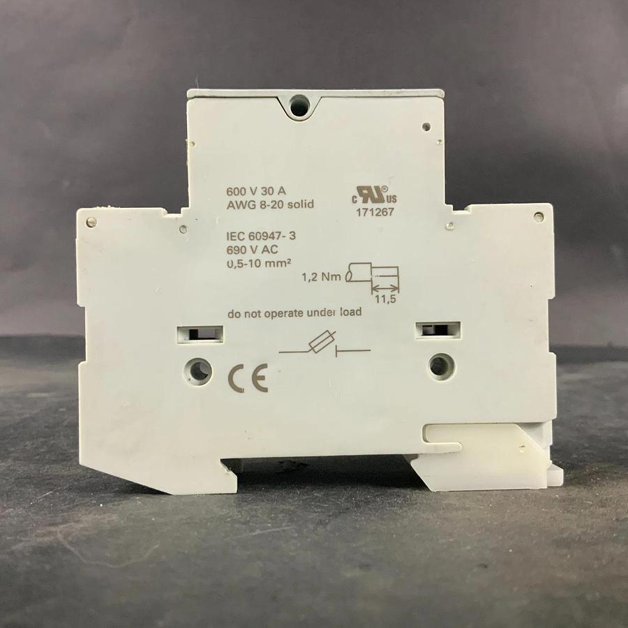 Used SIEMENS 3NW7 053 FUSE HOLDER ($25 OBO)