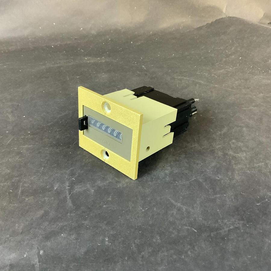 Used HENGSTLER 0-404-618 COUNTER ($20 OBO)