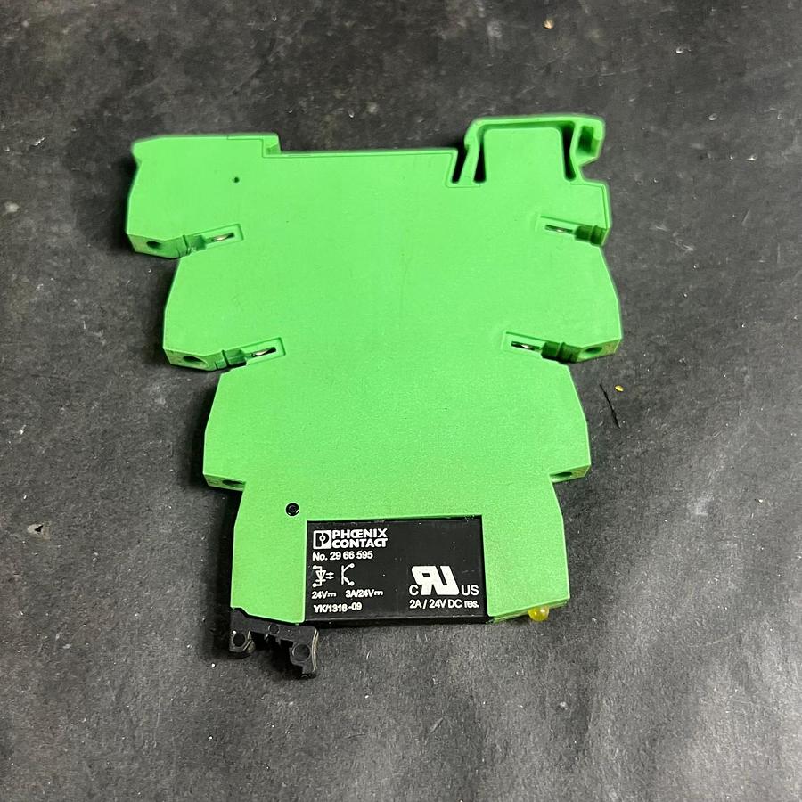 Used PHOENIX CONTACT PLC-BSC-24DC/21 RELAY BASE ($10 OBO)