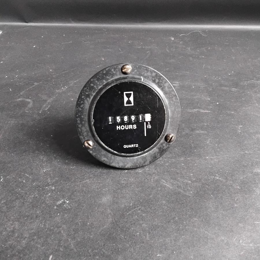 Used QUARTZ 10113 HOUR TIME INDICATOR ($20 OBO)