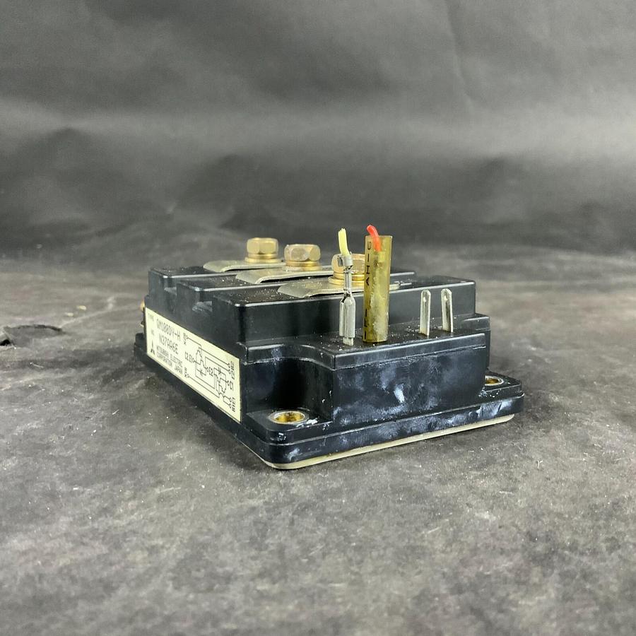 Used MITSUBISHI QM100DY-H TRANSISTOR MODULE ($45 OBO)