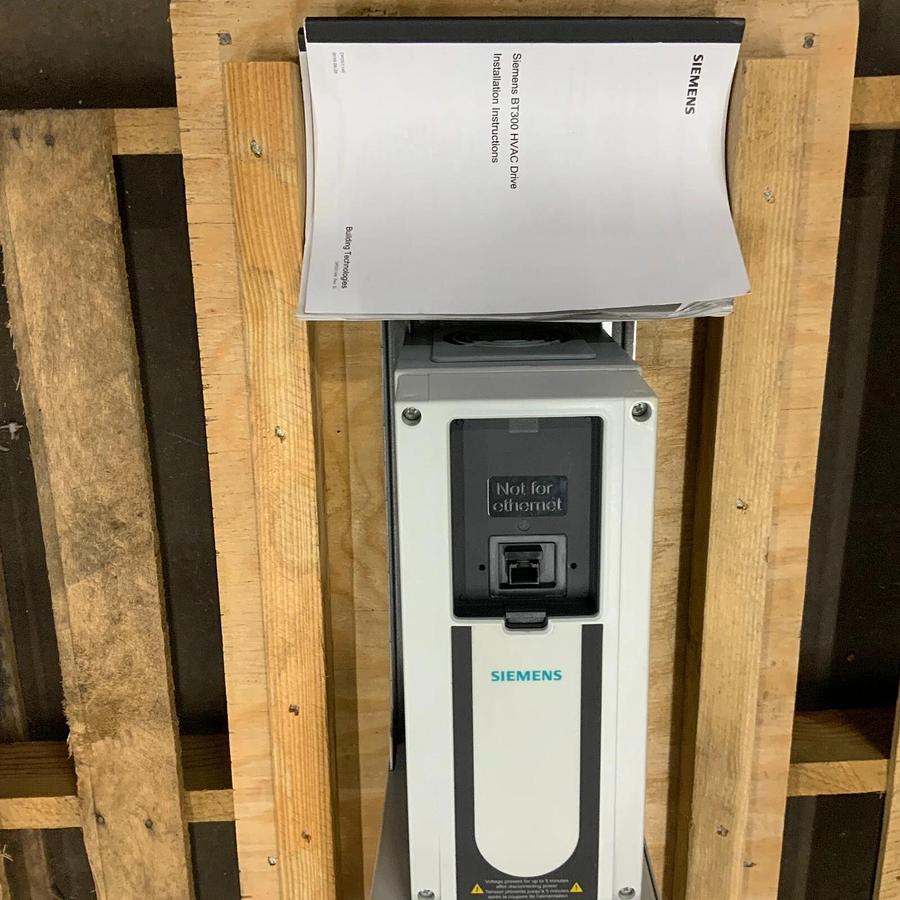 SIEMENS BT300-005X4-01X HV/AC DRIVE + BTE-005X4-B012 BYPASS ($2000 OBO)