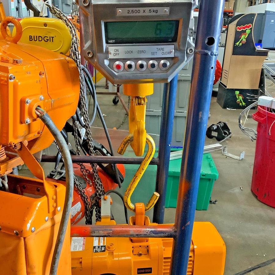 Used MSI-4260 PORT-A-WEIGH DIGITAL INDUSTRIAL SCALE - 5000 LB CAPACITY ($800 OBO)