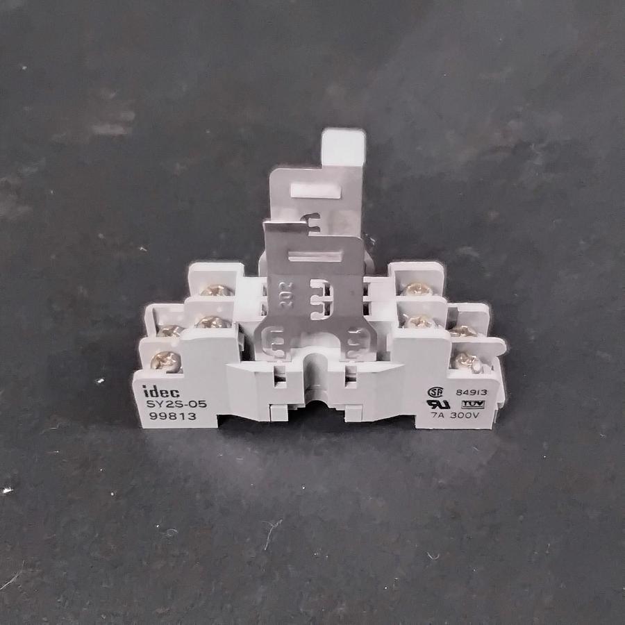 Used IDEC SY25-05 RELAY SOCKET BASE ($4.50 OBO)