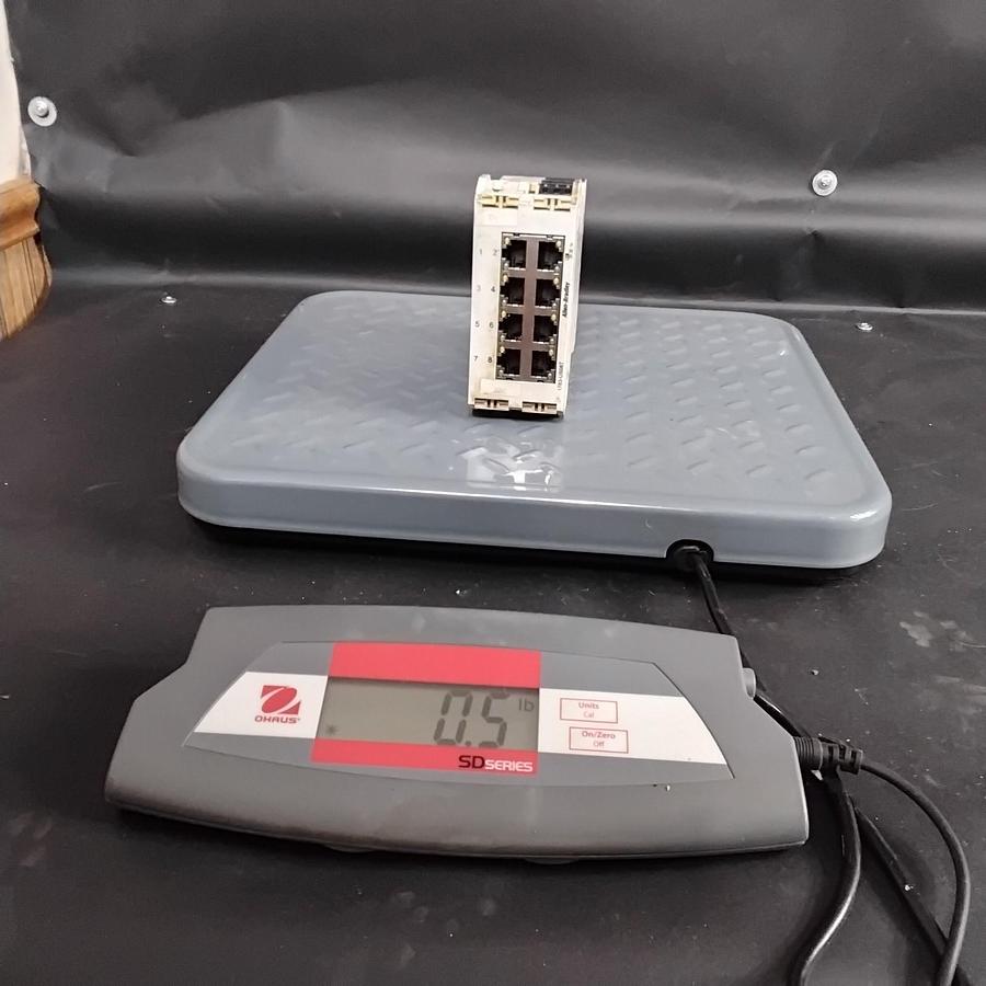 Used ALLEN BRADLEY 1783-US08T UNMANAGED SWITCH ($50 OBO)