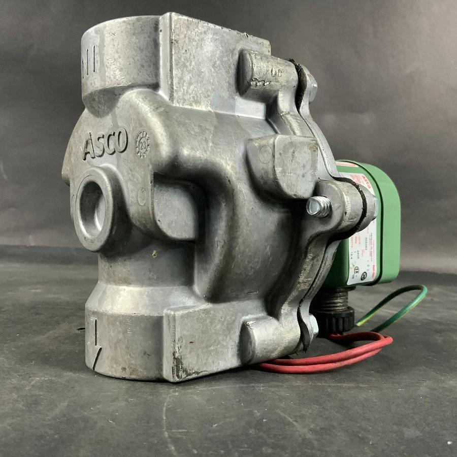 Used ASCO 8215B050 SOLENOID VALVE ($170 OBO)