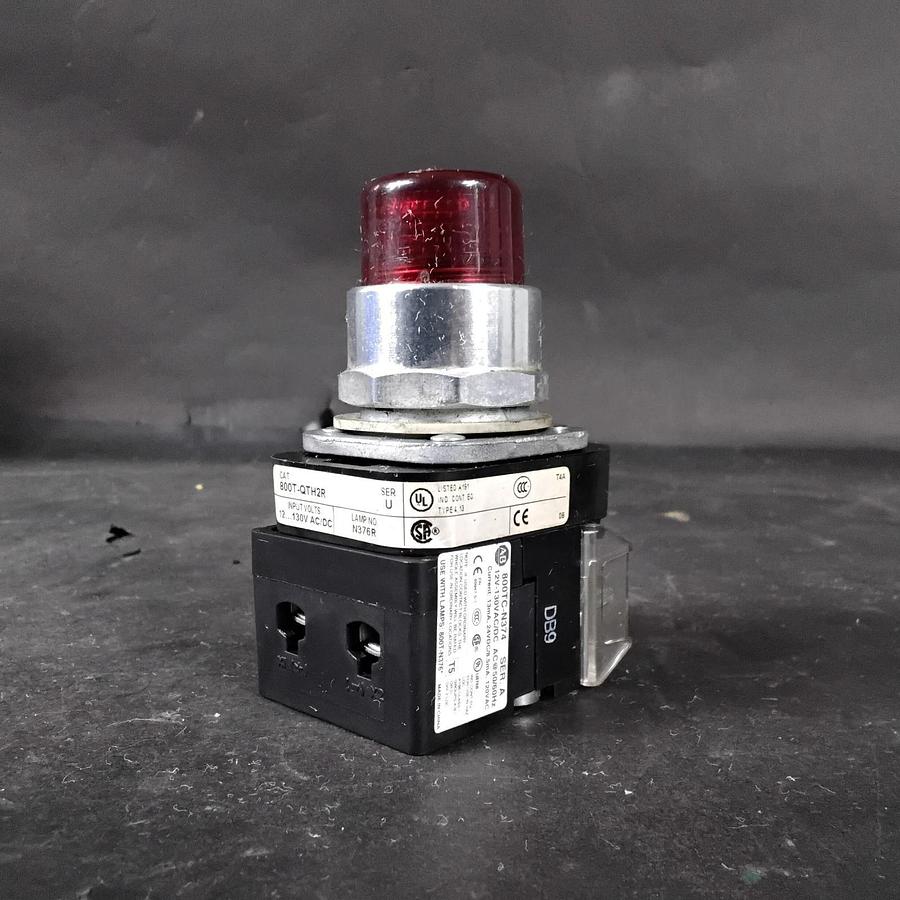 Used ALLEN BRADLEY 800T-QTH2R SERIES U RED INDICATOR LIGHT ($45 OBO)