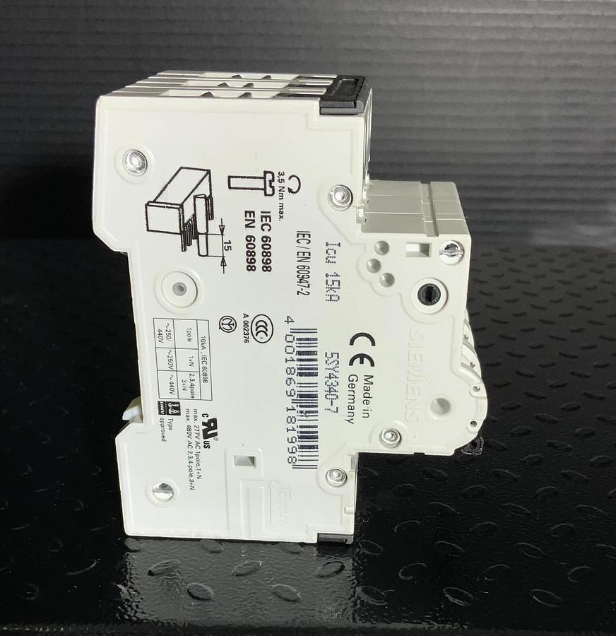 SIEMENS 5SY4340-7 ($89.99 OBO)