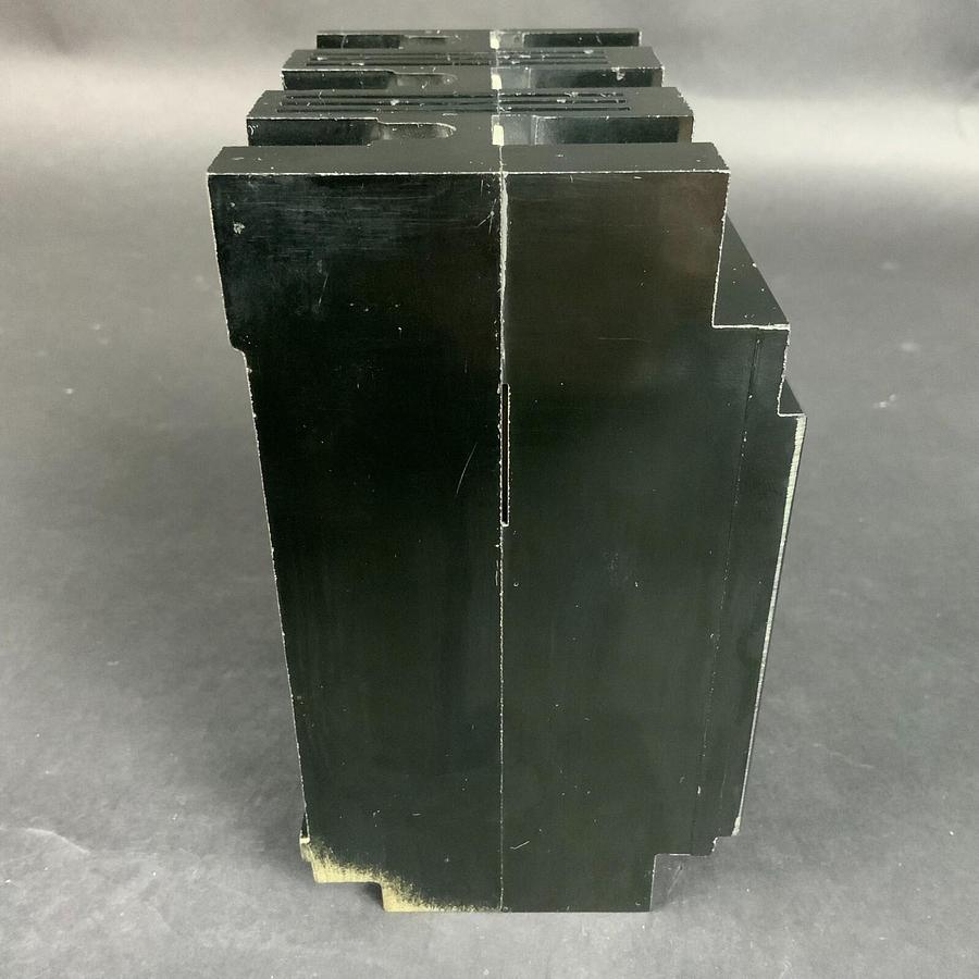Used WESTINGHOUSE 1605782-A CIRCUIT BREAKER - NEW, OPEN BOX ($80 OBO)
