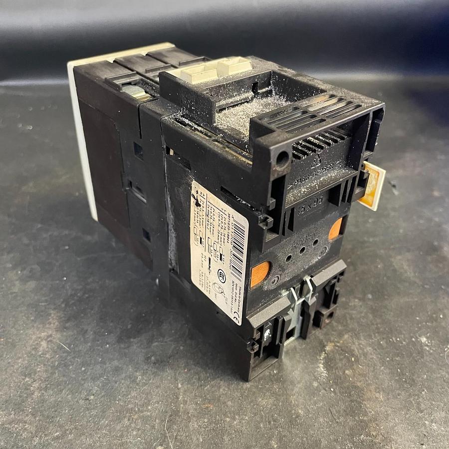 Used SIEMENS 3RT1035-1BB44 POWER CONTRACTOR