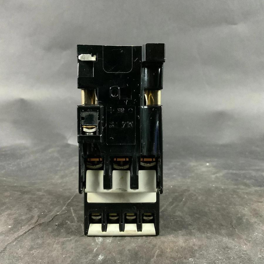 Used AEG LS27 572-24 CONTACTOR ($85 OBO)