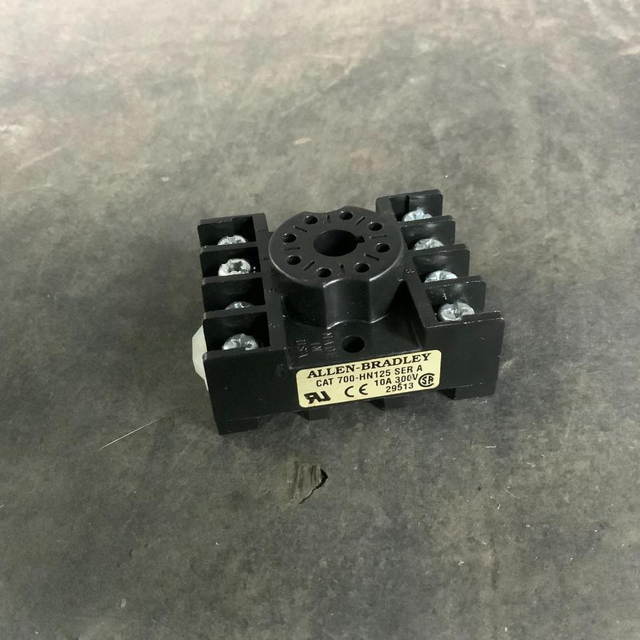 Used ALLEN BRADLEY 700-HN125 SER A RELAY BASE ($10 OBO)