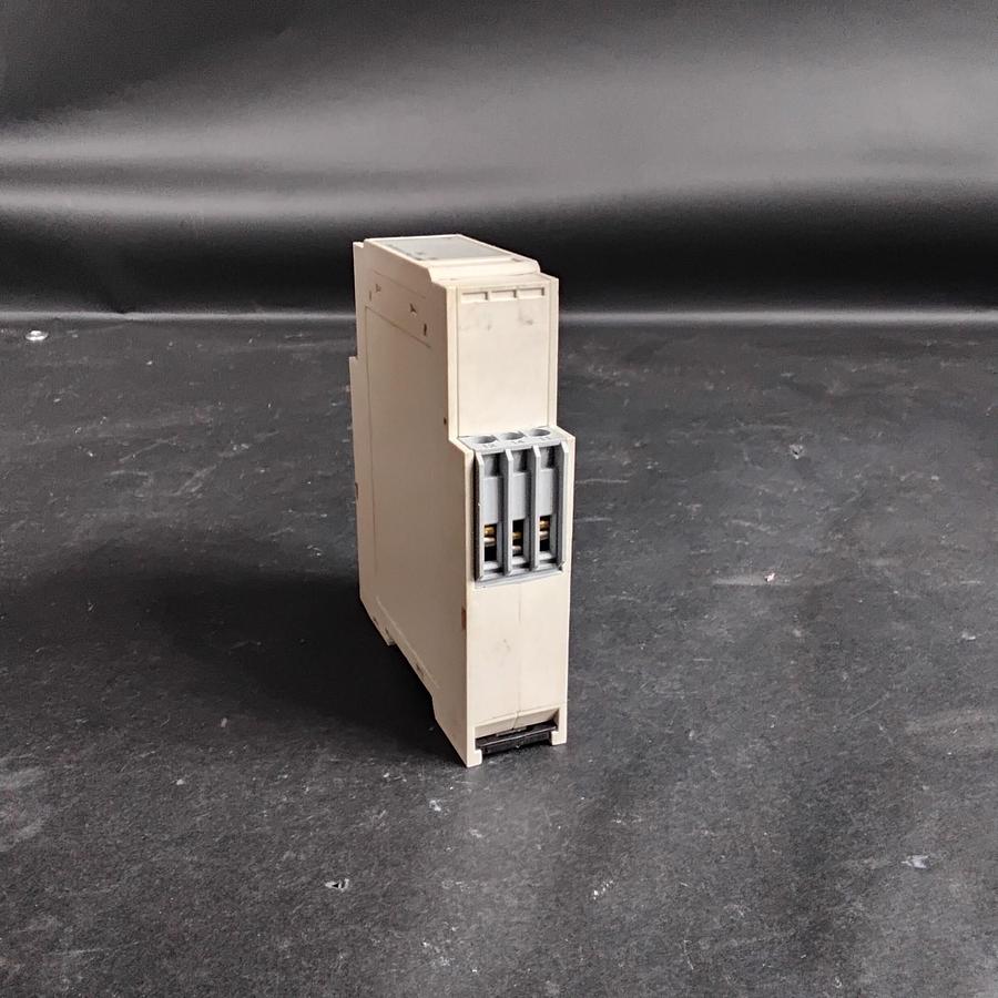 Used CARLO GAVEZZI DPA01CM60 MONITORING RELAY ($80 OBO)