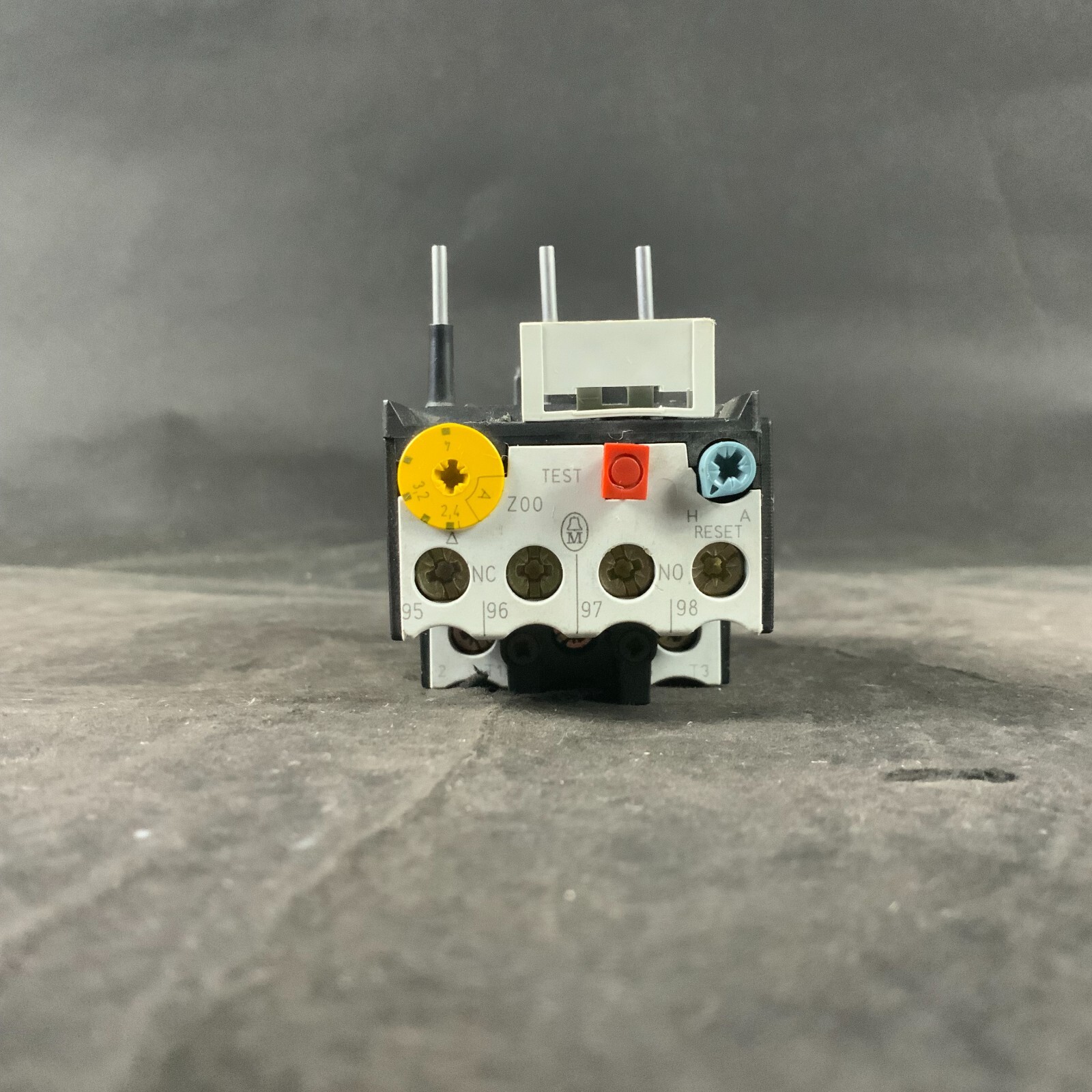 Used KLOCKNER MOELLER Z00-4 OVERLOAD RELAY ($35 OBO)