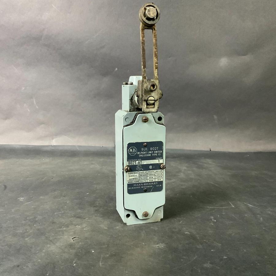 Used ALLEN BRADLEY 802T-AT LIMIT SWITCH ($60 OBO)
