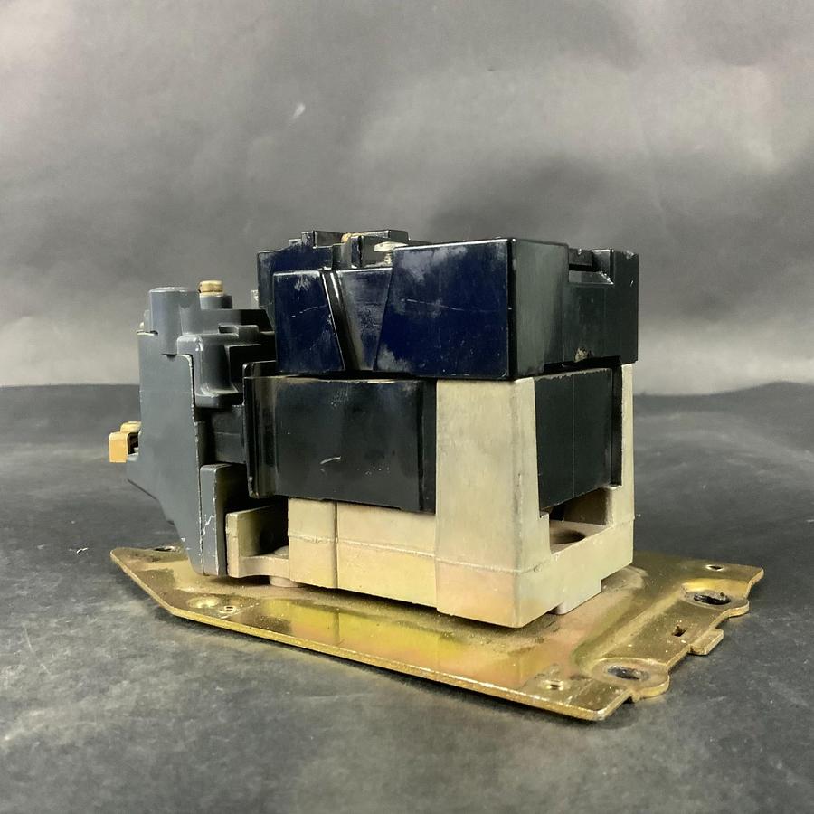 Used ALLEN BRADLEY 709-A0D103 SERIES K STARTER ($20 OBO)