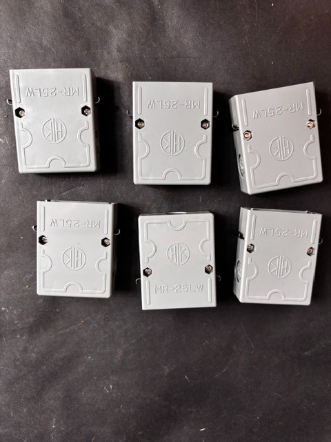 Used HONDA MR-25LW CABLE CONNECTOR HOUSING - GROUP OF 6 ($15 OBO)