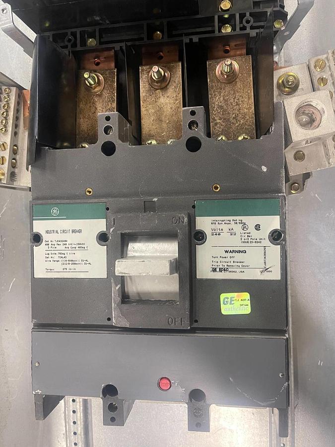 Refurbished GE A Series II Panelboard Cat AQF3424CBX 400A 208Y/120V ($1,399.99 OBO!!!)