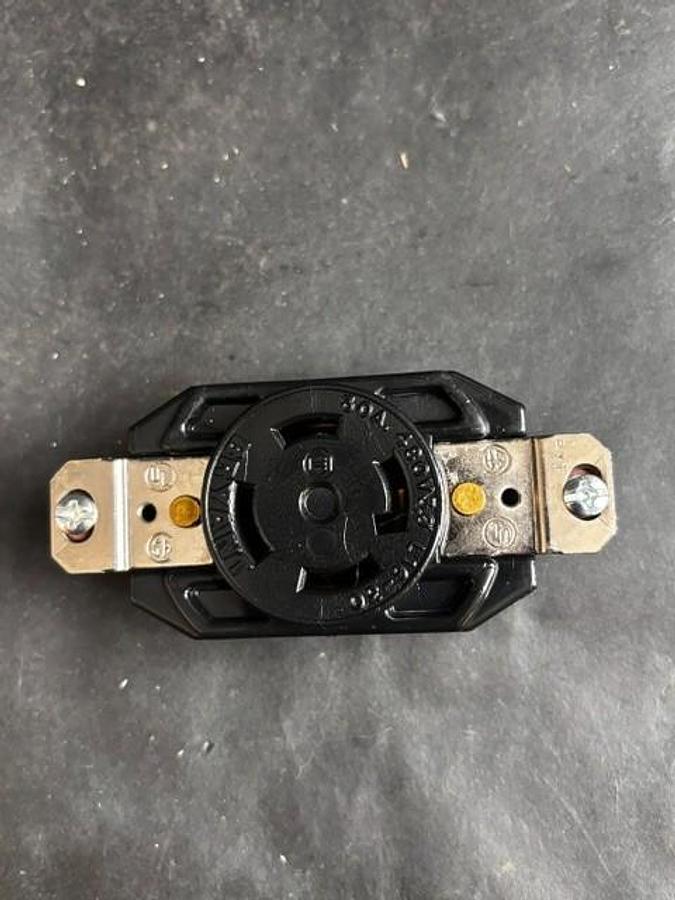 Used BRYANT L16-30 LOCKING RECEPTACLE ($10 OBO)