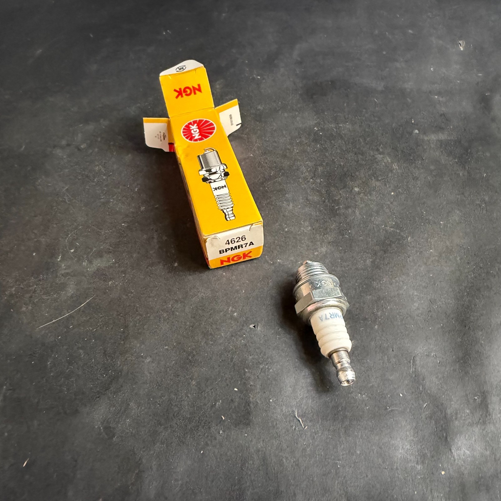 NGK 4626 BPMR7A SPARK PLUG ($6 OBO)