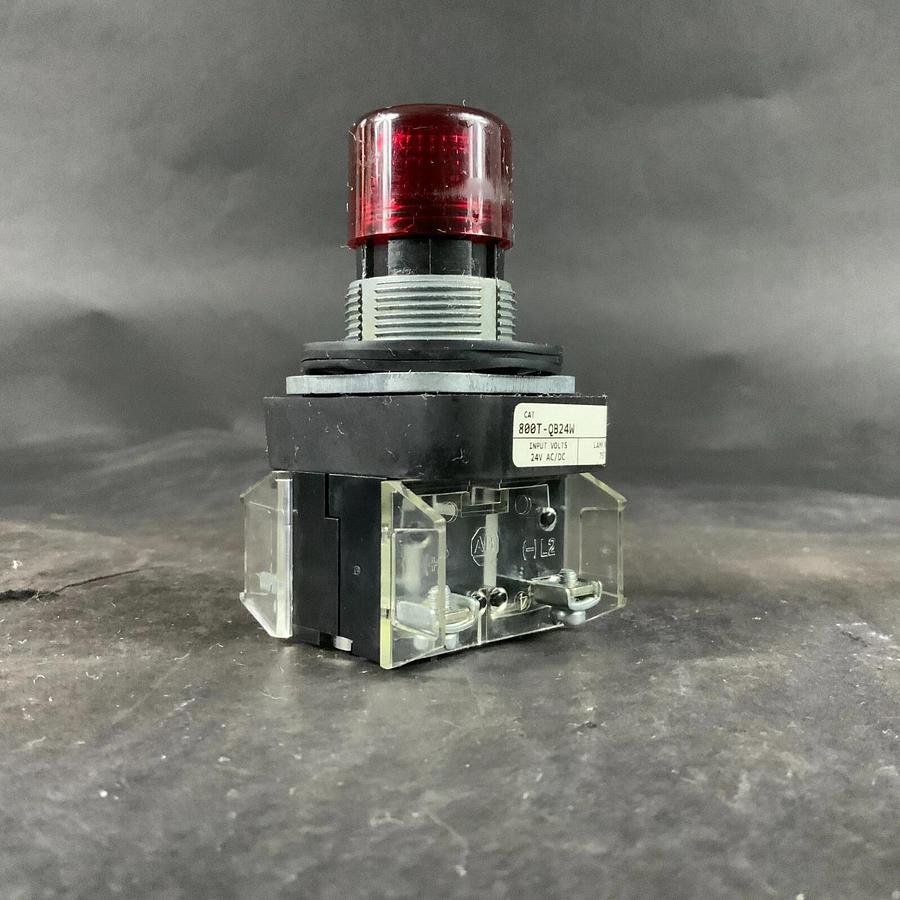 ALLEN BRADLEY 800T-QB24W PUSH BUTTON ($40 OBO)