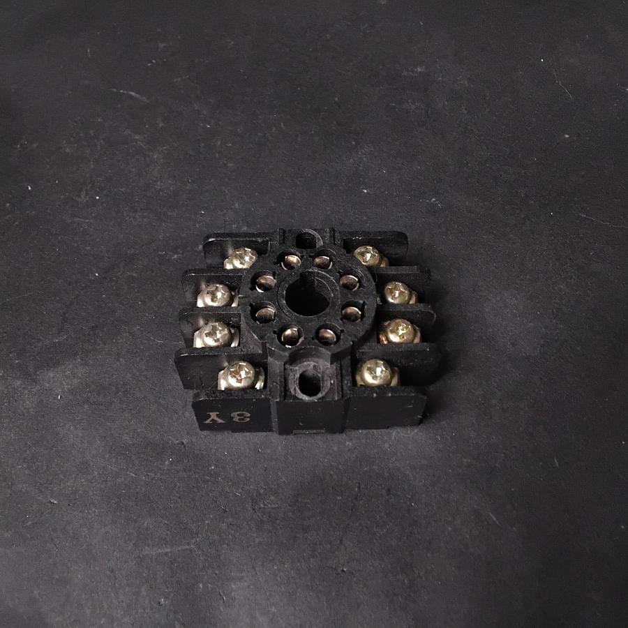 Used RELAY SOCKET BASE 8-PIN ($5 OBO)