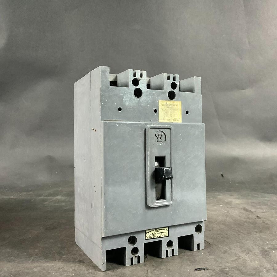 Used WESTINGHOUSE HFA3015 CIRCUIT BREAKER ($35 OBO)