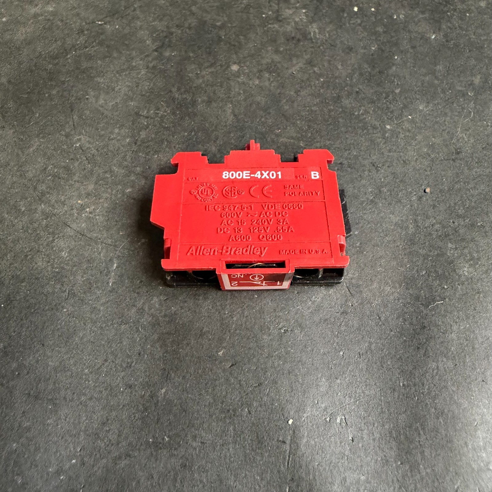 Used ALLEN BRADLEY 800E-4X01 SERIES B CONTACT BLOCK ($12 OBO)