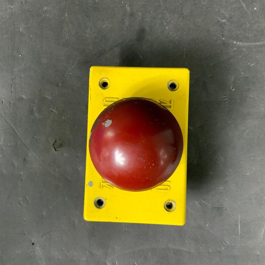 Used REES 347S HEAVY DUTY PUSH BUTTON ($25 OBO)