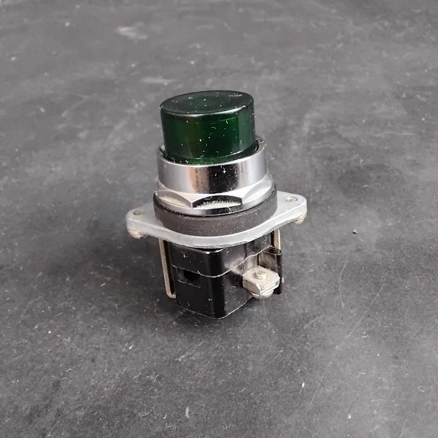 Used GENERAL ELECTRIC CR2940 CONTACT BLOCK W/ PUSHBUTTON ($16 OBO)