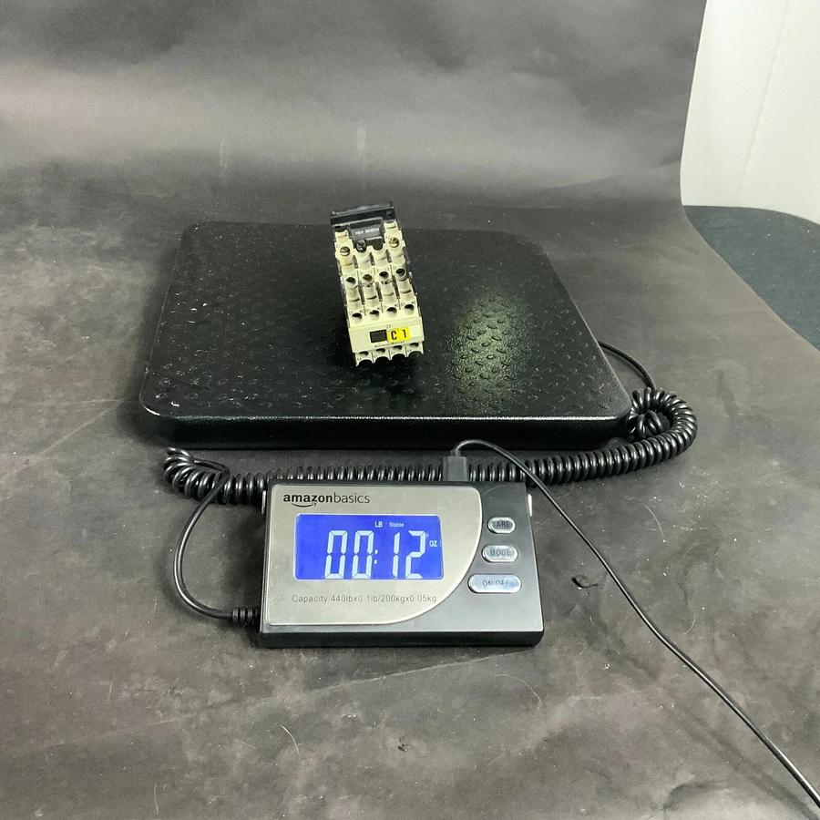 Used KLOCKNER MOELLER DIL00AM-10 W/ 4 DIL CONTACTOR ($45 OBO)