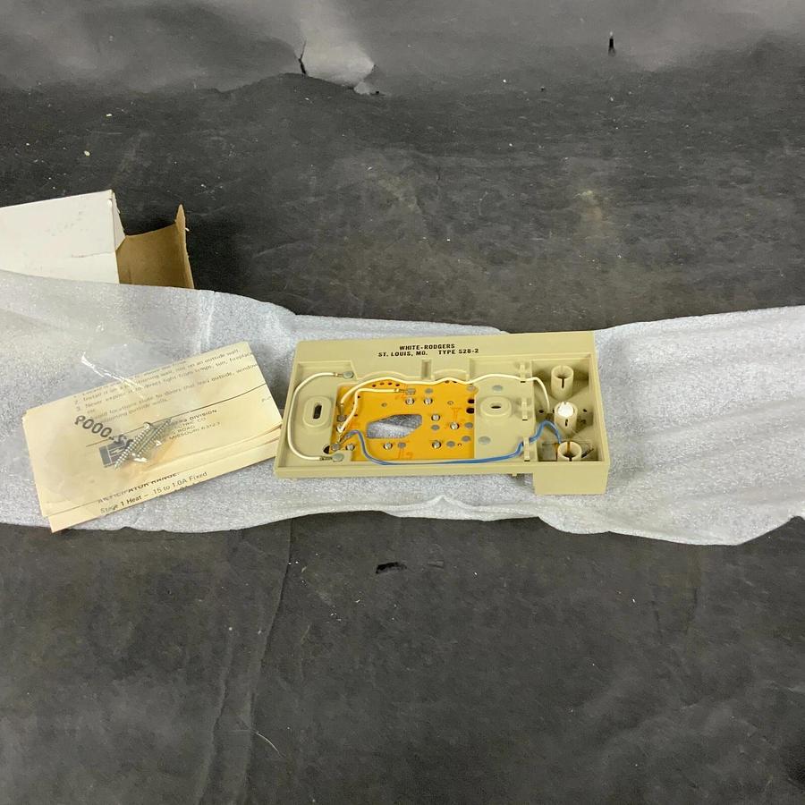 Used WHITE RODGERS S28-2 SUB-BASE ($25 OBO)