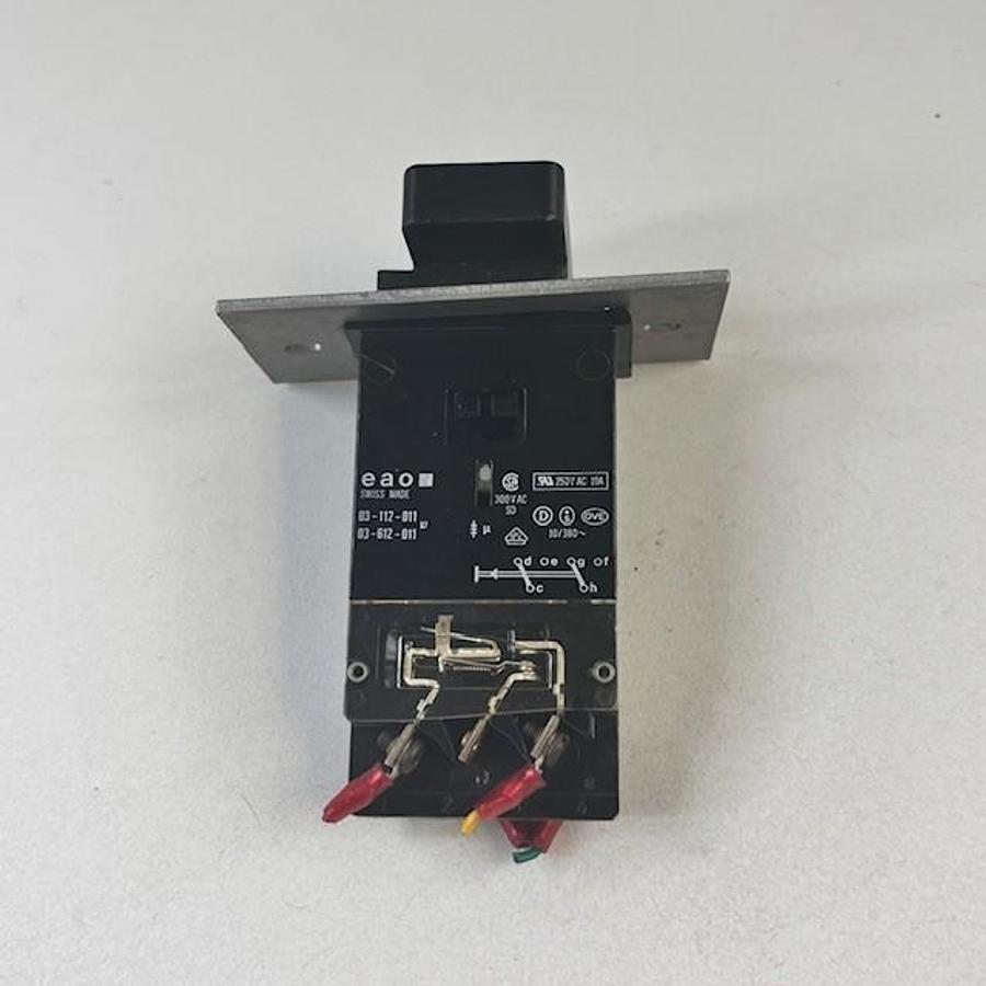 Used EAO 03-112-011 / 03-612-011 PUSHBUTTON ACTUATOR