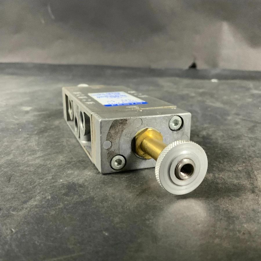 Used FESTO 8820 JMFH-5-1/8 SOLENOID VALVE ($25 OBO)