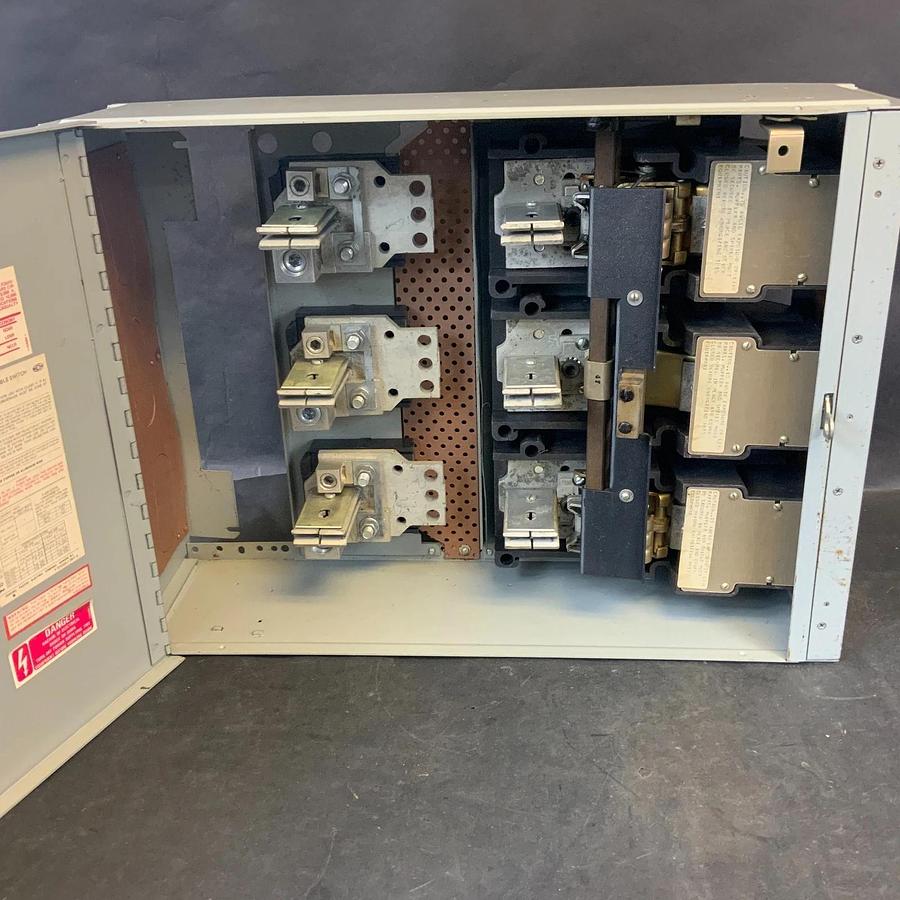 Used FEDERAL PACIFIC ELECTRIC QMQB4032R FUSIBLE PANELBOARD SWITCH ($400 OBO)