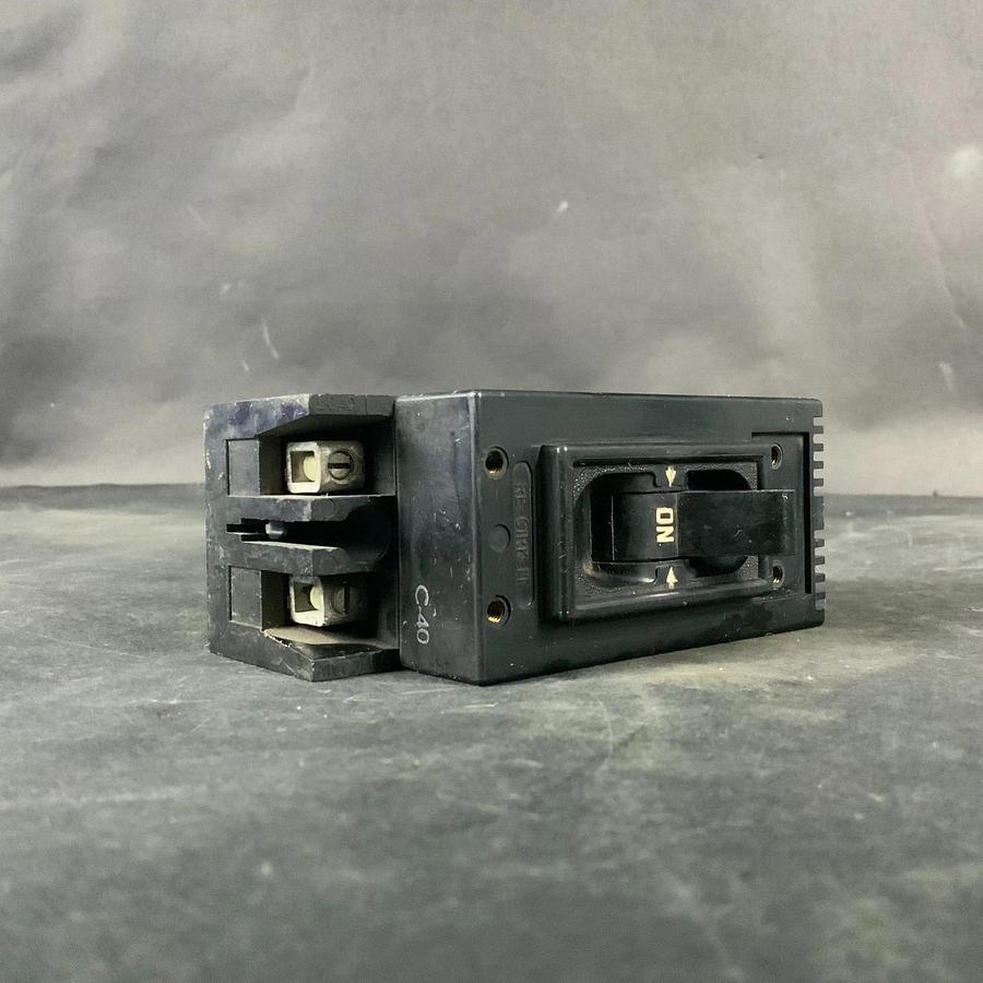 Used HEINEMANN 2263 15A CIRCUIT BREAKER ($20 OBO)