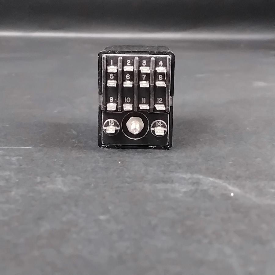 Used POTTER & BRUMFIELD KHAU17D11-12 RELAY($15 OBO)