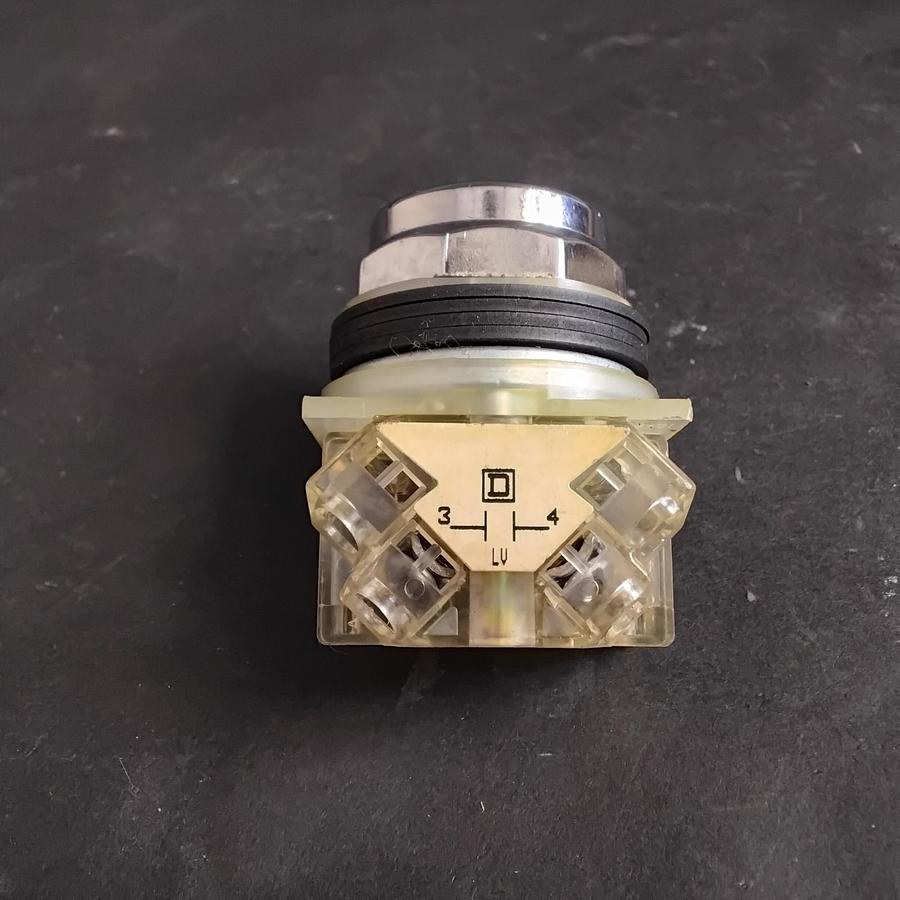 Used SQUARE D 9001 TYPE KA-2 CLASS H CONTACT BLOCK ($10 OBO)