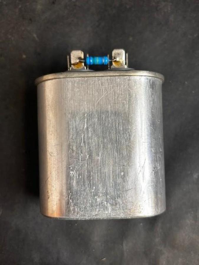 Used AEROVOX Z92S4010PN CAPACITOR ($16 OBO)