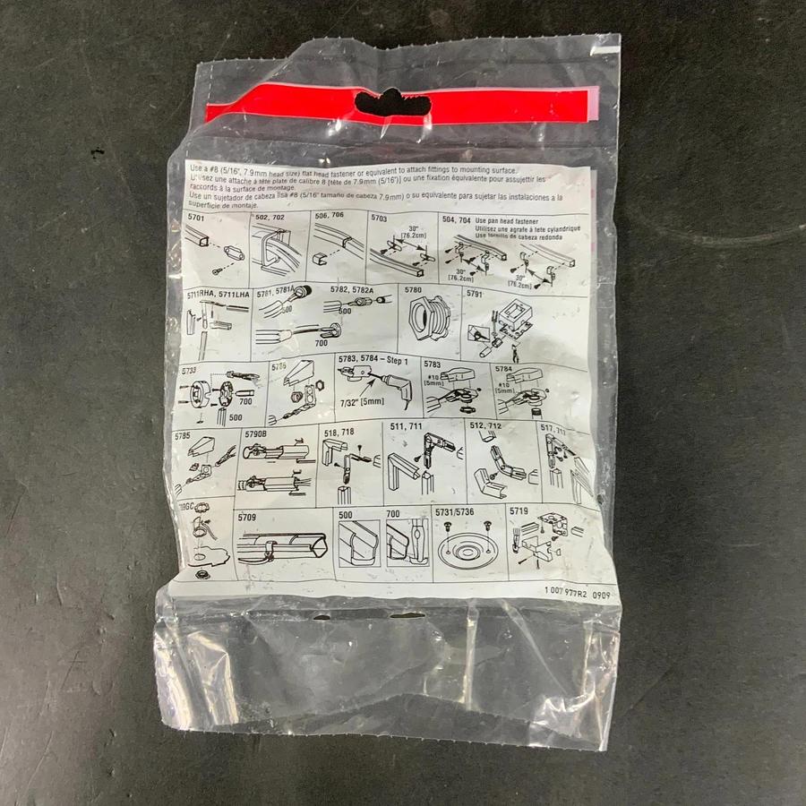 Used WIREMOLD 5711RHAWH R HAND INTERNAL TWIST ELBOW ($12 OBO)