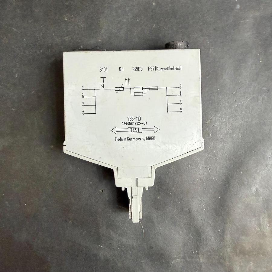 Used WAGO 786-110 EMPTY PLUG HOUSING ($15 OBO)